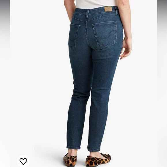 NWT Signature by Levi Strauss Women’s Totally Shaping Skinny Jeans - Picture 3 of 9